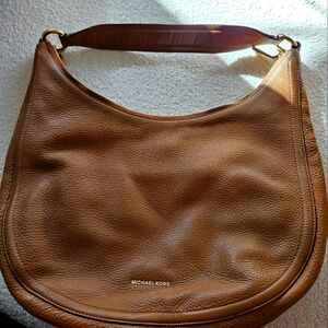 Michael Kors bag- Great condition!